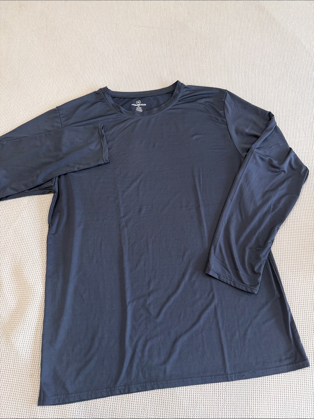 Men's Long-Sleeve Crew Performance Tee - Navy